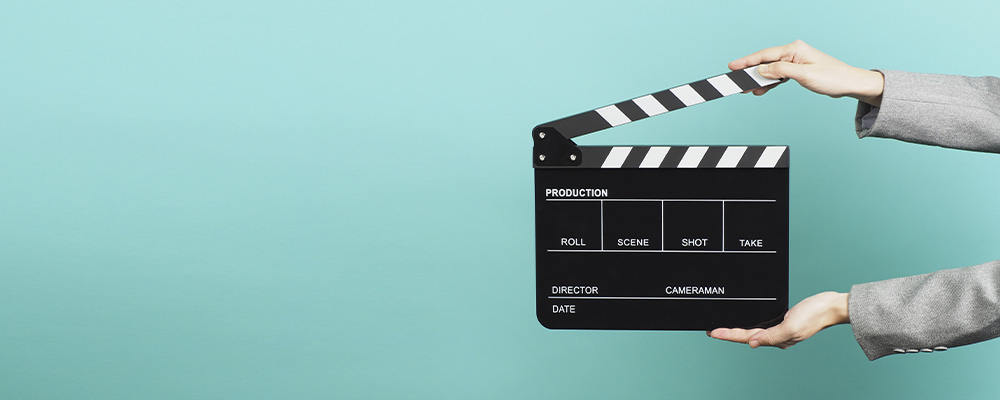 claquete, objeto utilizado para indicar o início de gravações de filmes ou vídeos