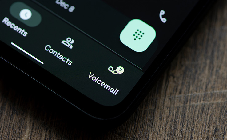 tela de celular com notificação de correio de voz