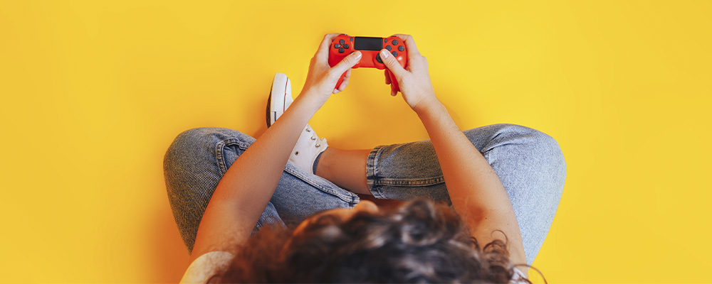 garota jogando video games