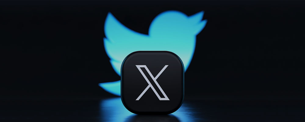 logo do X com o logo do Twitter ao fundo