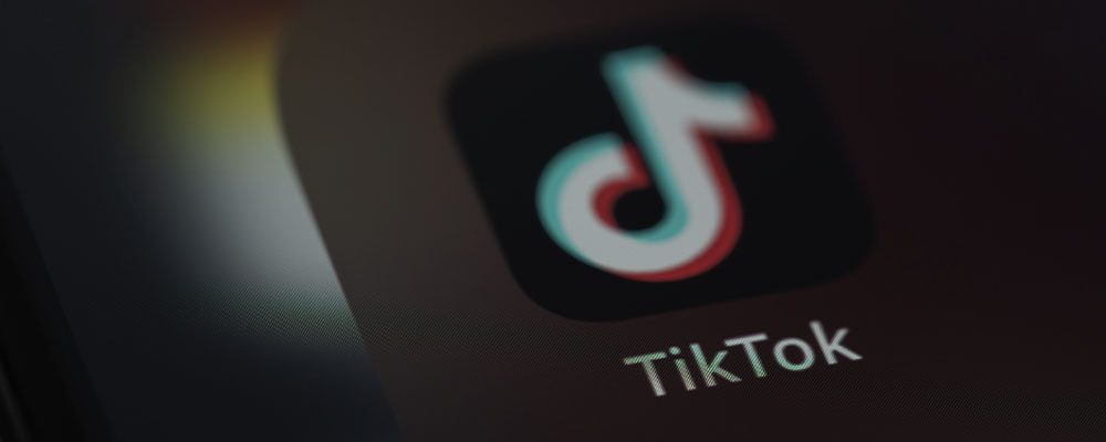 aplicativo do TikTok em uma tela de celular