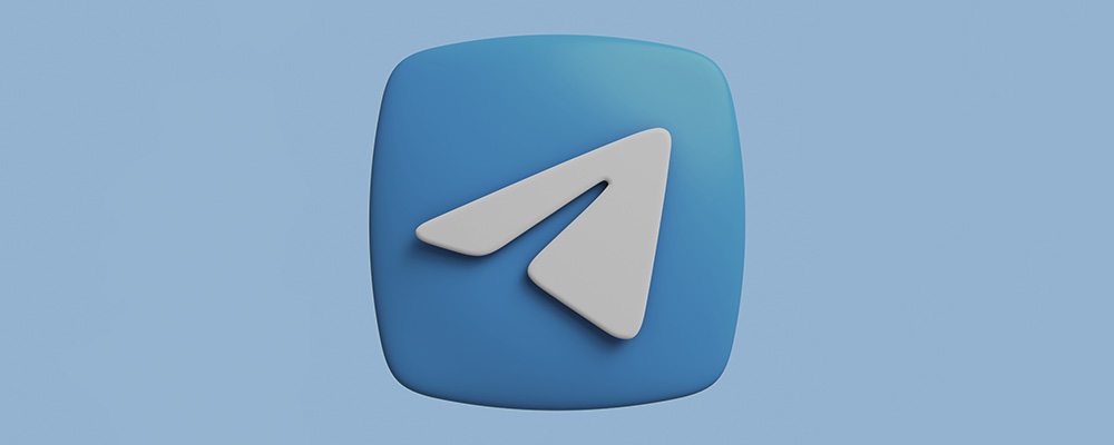 Logo do Telegram sobre um fundo azul claro.