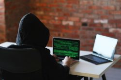 Quais são as fraudes digitais corporativas mais comuns?