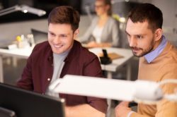 Por que você precisa regularizar as licenças de software da sua empresa já?