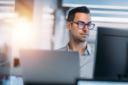 O que é e por que fazer limpeza de dados ao implementar um sistema?