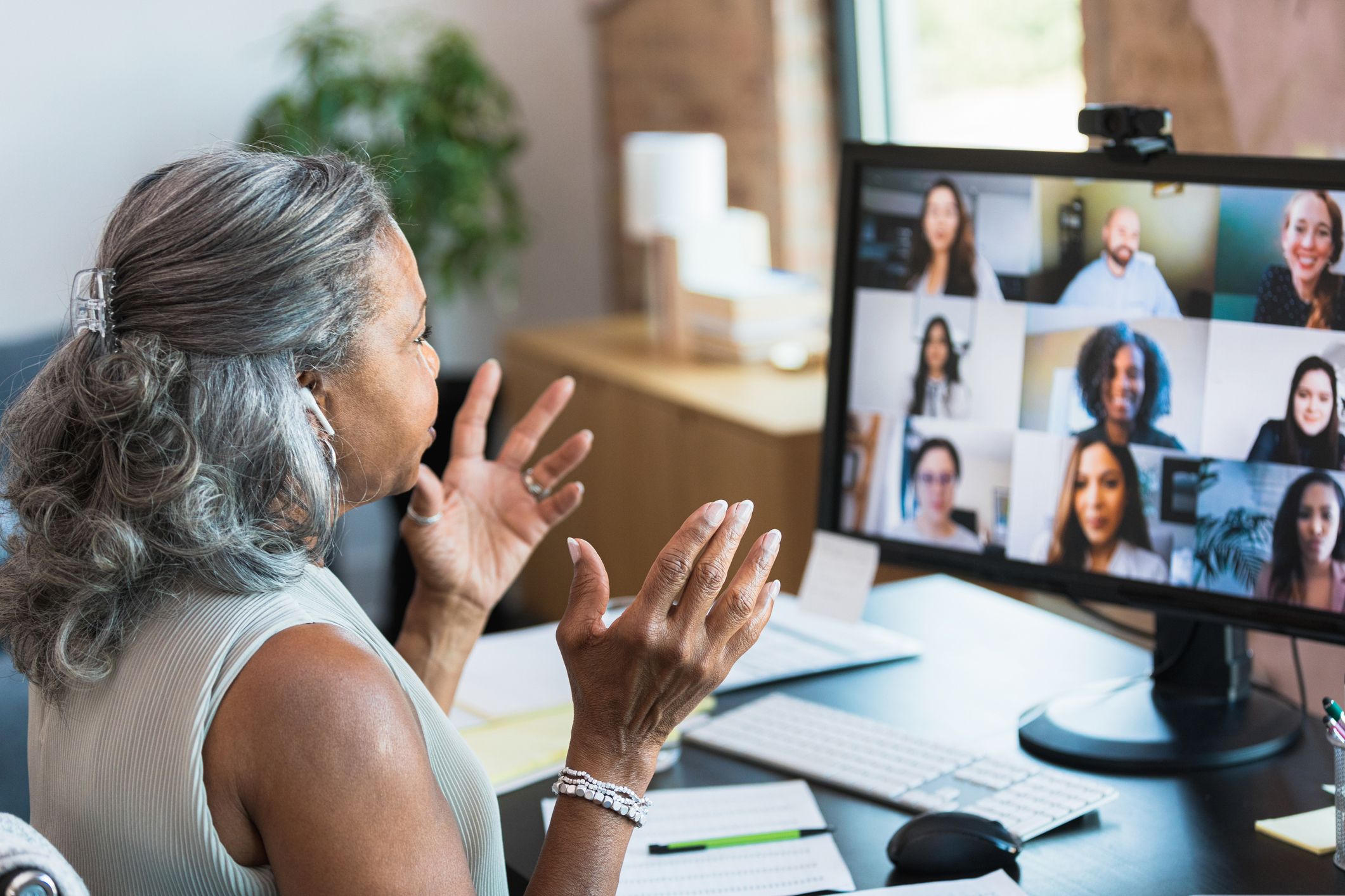 Trabalho híbrido conectado: entenda como colocar em prática