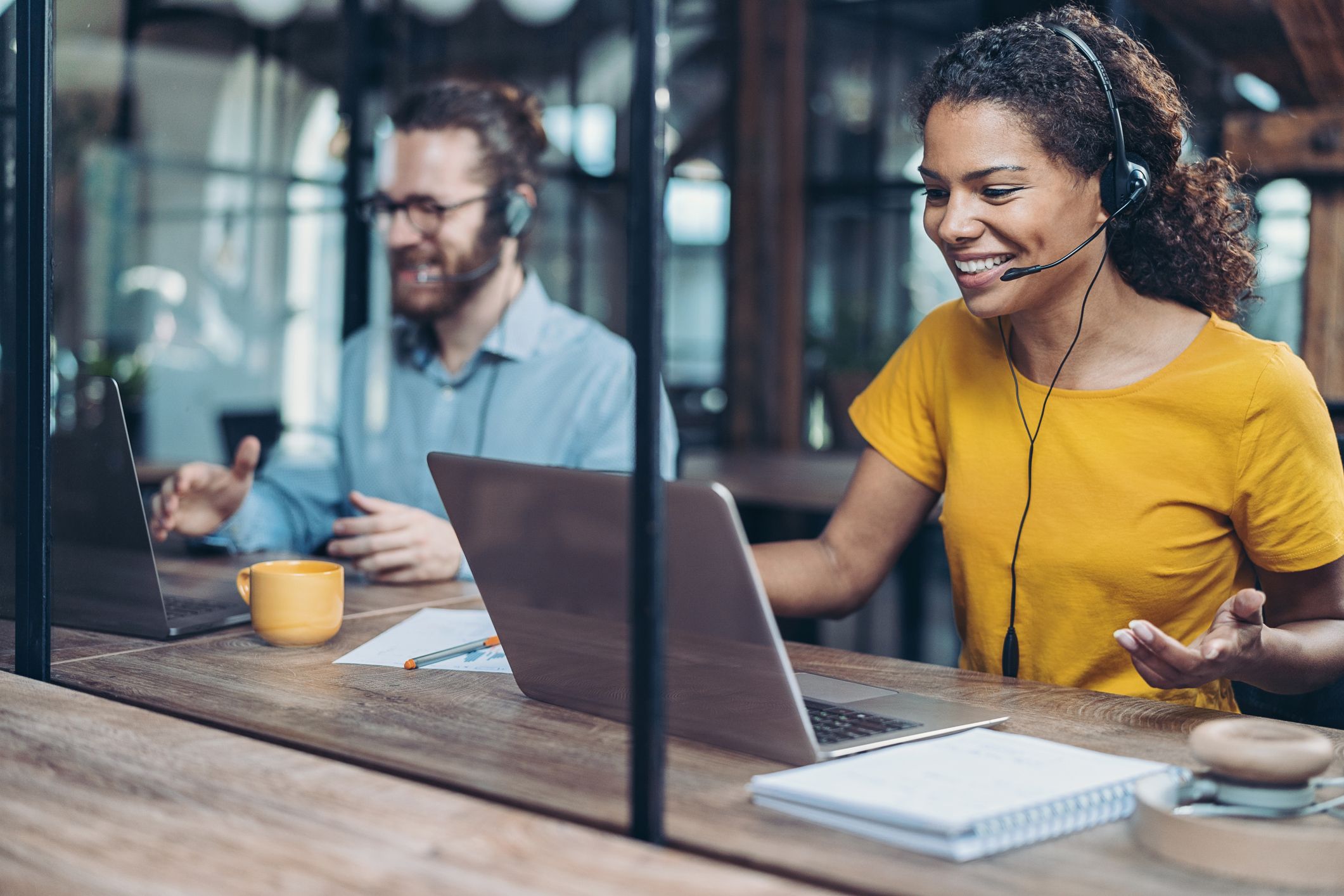 Conheça as vantagens da locação de notebooks para call center