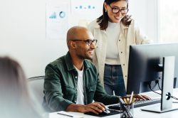 Como a tecnologia ajuda no bem-estar dos funcionários?