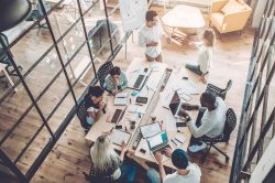 Digital workplace: como implantar um local de trabalho digital?